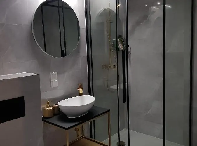 Wylom 8 Апартаменти *